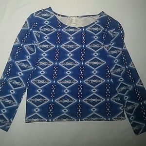 Blue designed croptop